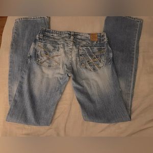 Women’s Denim straight leg Jeans